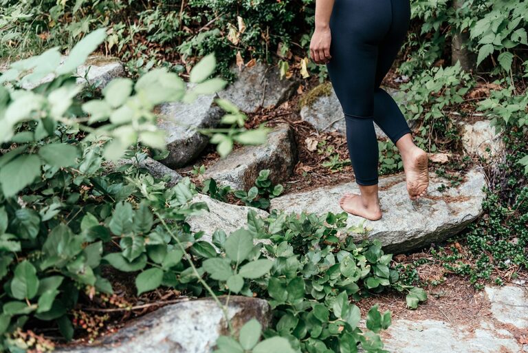 Guía para principiantes: Cómo practicar la caminata consciente